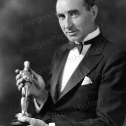 THE DIVINE LADY - FRANK LLOYD WINS OSCAR FOR BEST DIRECTOR