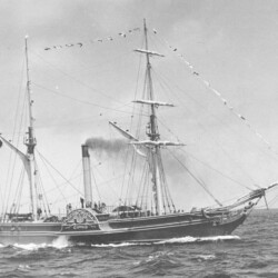 The First Atlantic Liners by Peter Allington and Basil Greenhill RULERS OF THE SEA