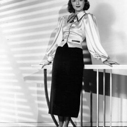 SERVANTS' ENTRANCE - Janet Gaynor